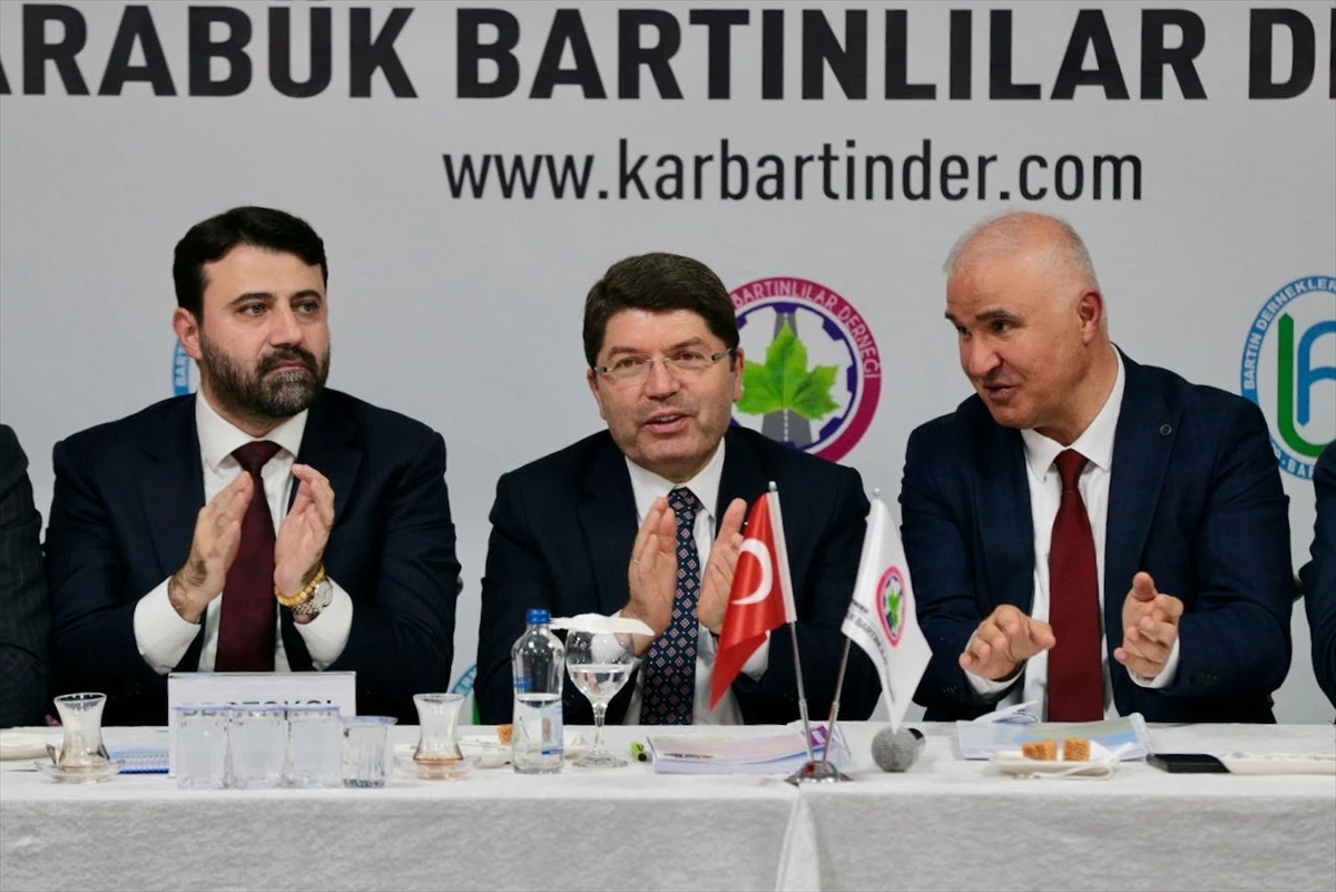 Adalet Bakanı Yılmaz Tunç, Darbeci Anlayışı Milletin Desteğiyle Tarihe Gömdük