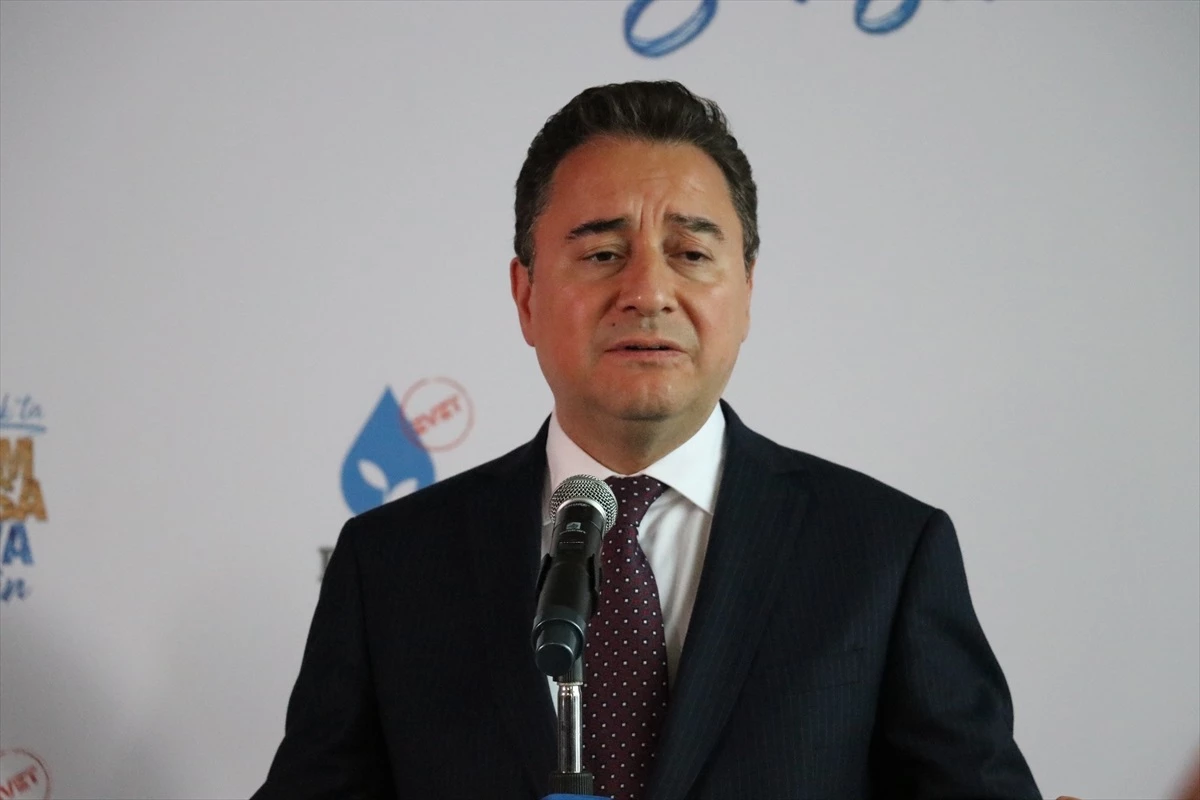 Ali Babacan Zonguldak'ta basın mensuplarıyla buluştu