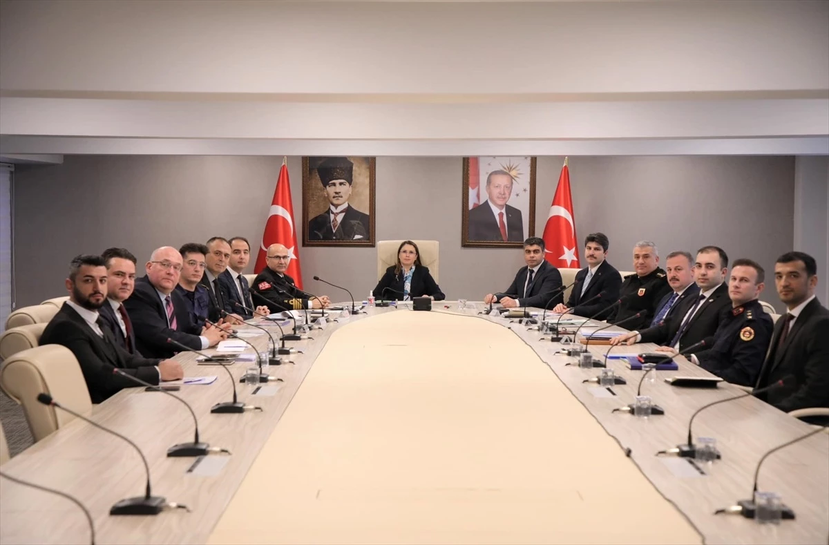 Bartın Valisi Nurtaç Arslan Başkanlığında Seçim Güvenliği Toplantısı Gerçekleştirildi