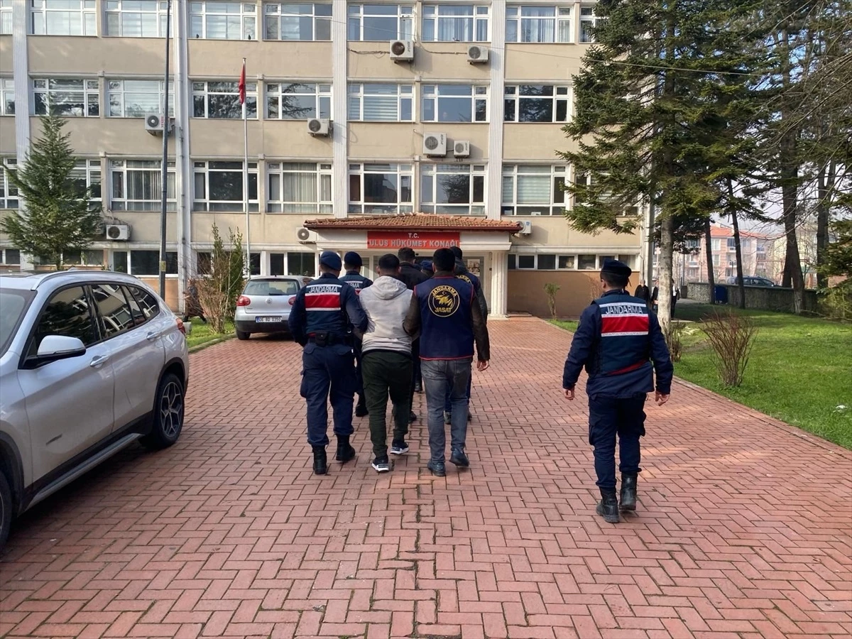 Bartın'da Kablo Hırsızlığı Yapan 2 Zanlı Tutuklandı