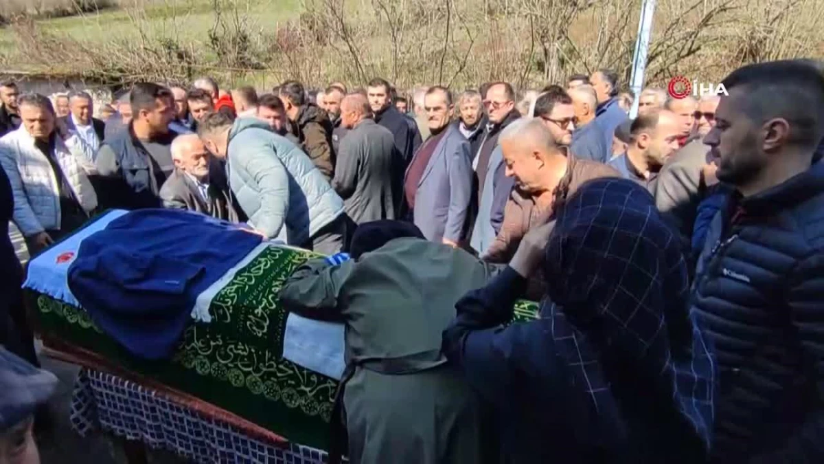 Bartın'daki feci kazada ölen sürücü son yolculuğuna uğurlandı