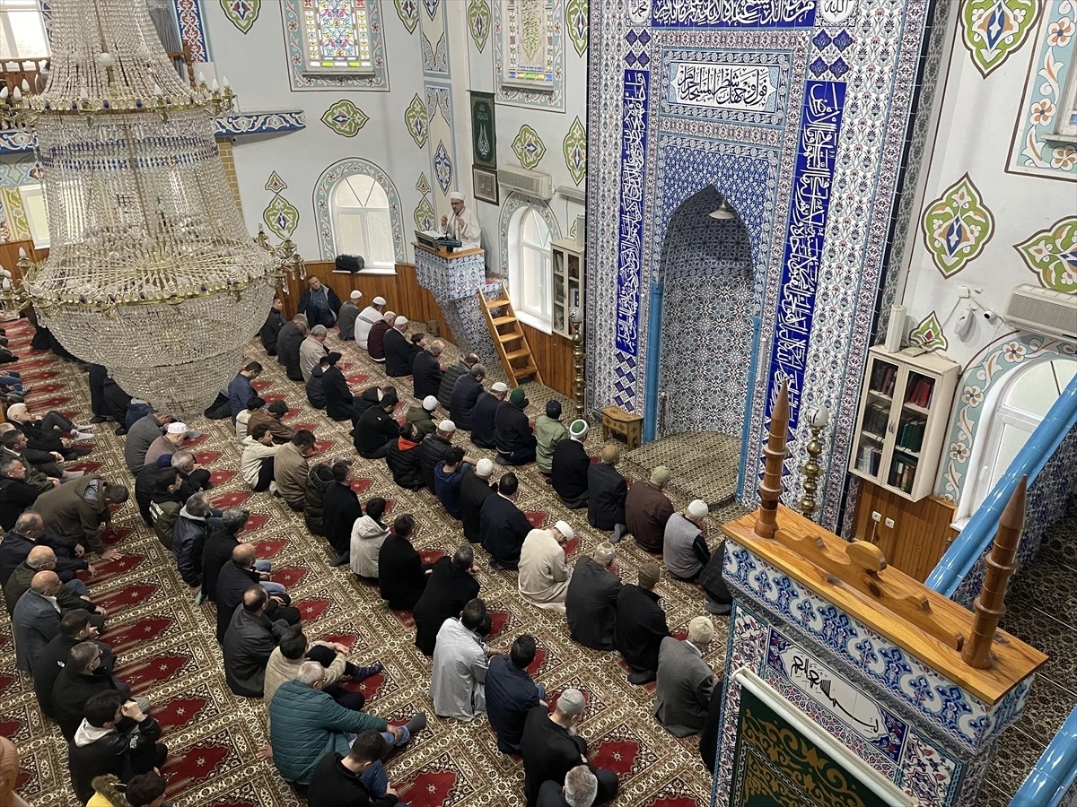 Bolu, Zonguldak, Düzce, Bartın, Karabük ve Kocaeli'de Bayram Namazı Coşkusu