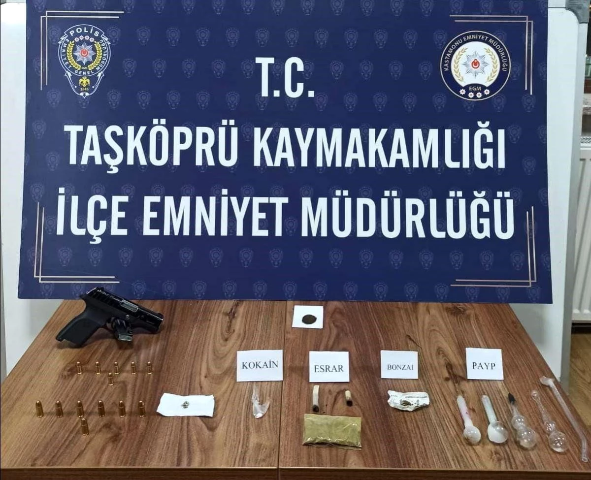 Kastamonu'da Ruhsatsız Tabanca ve Uyuşturucu Operasyonu: 3 Gözaltı