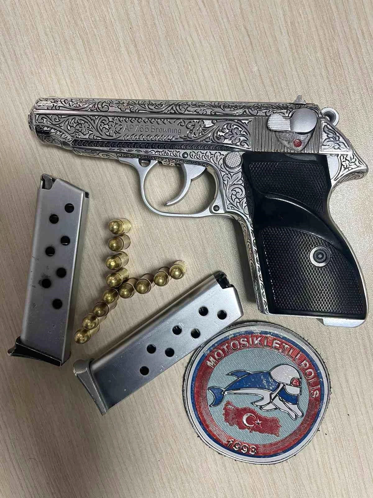 Kastamonu'da Ruhsatsız Tabanca Yakalandı