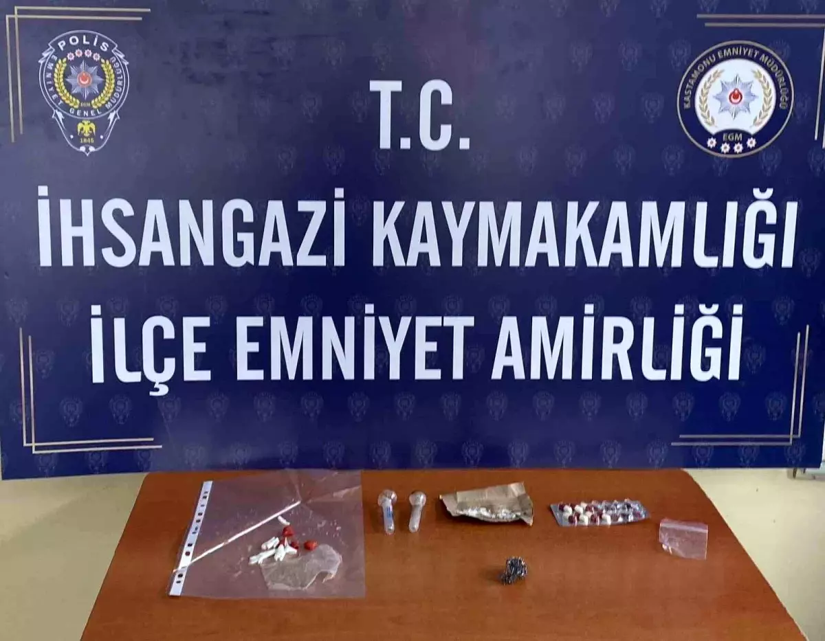 Kastamonu'da Uyuşturucu Operasyonu: 3 Gözaltı