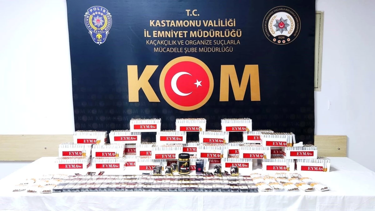 Kastamonu'da yapılan operasyonda binlerce doldurulmuş makaron ve cinsel içerikli malzeme ele geçirildi