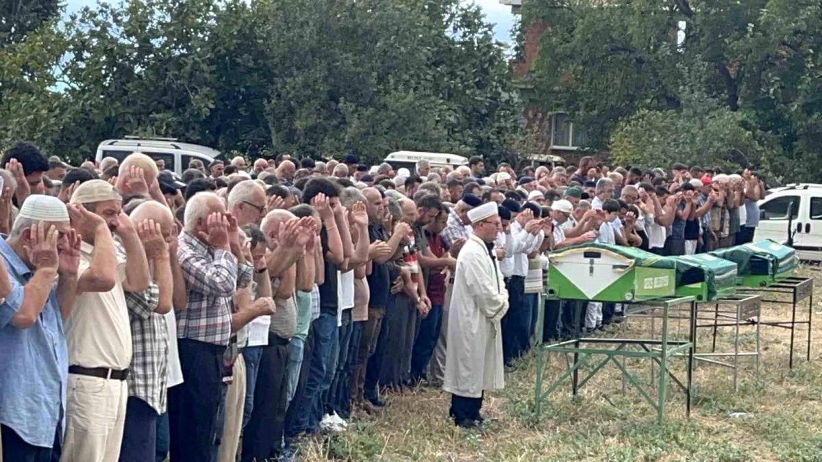 Ordu'da trafik kazasında hayatını kaybedenler Sinop'a defnedildi