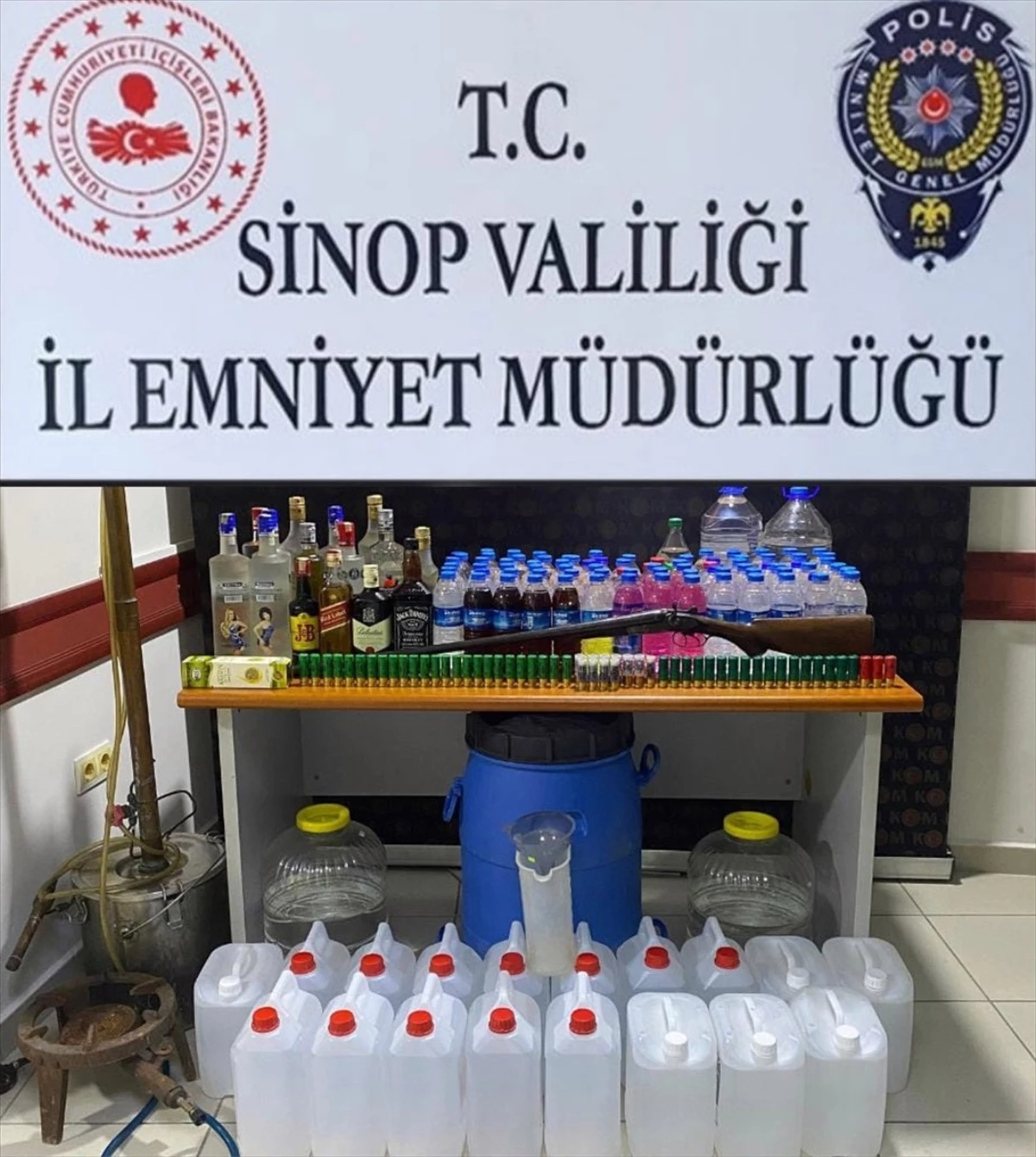 Sinop'ta Sahte İçki Operasyonu: 4 Şüpheli Gözaltına Alındı