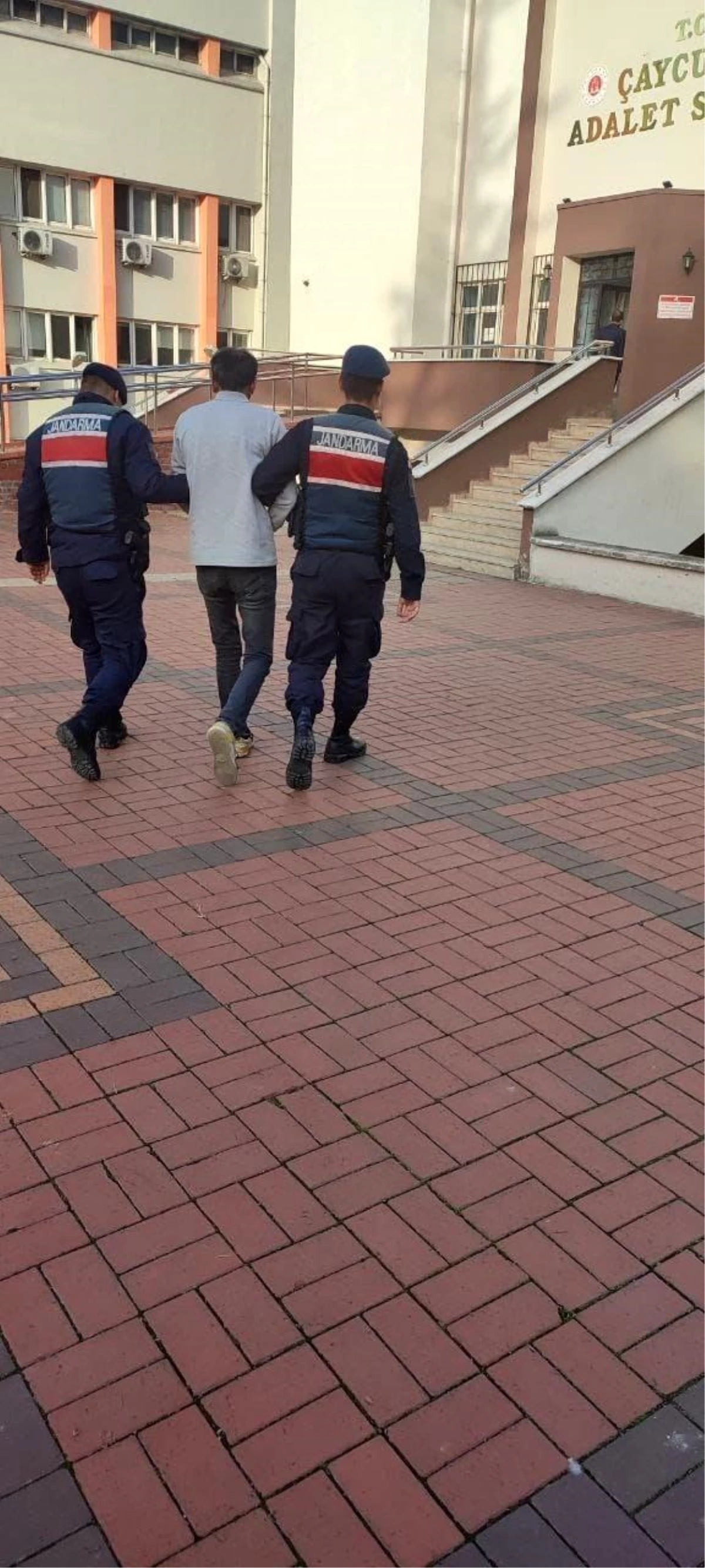 Zonguldak'ta çocuğa karşı cinsel istismar suçundan hüküm giyen zanlı yakalandı