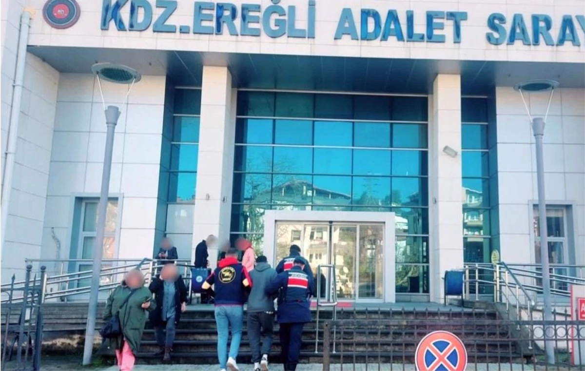 Zonguldak'ta Yağma Suçundan Aranan Zanlı Yakalandı